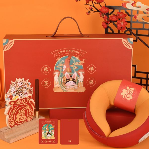 【兔享福瑞-呵护办公礼】2023兔年按摩仪礼盒 颈部按摩仪+台历 礼品定制