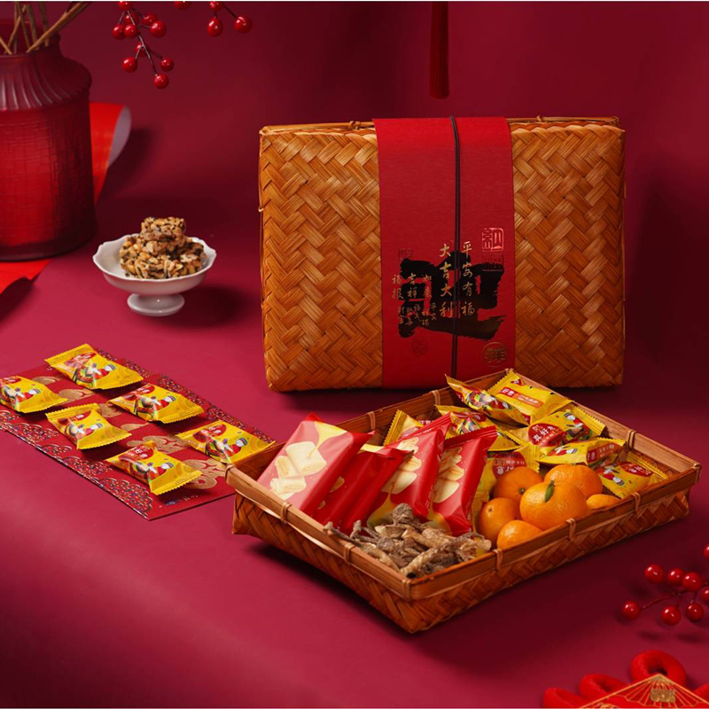 【纳福迎祥】2023年竹编篮新年礼盒 白牡丹茶*3+个人杯*2+红包袋*6+对联+钥匙扣+贡糖+凤凰卷+流苏 新年礼品